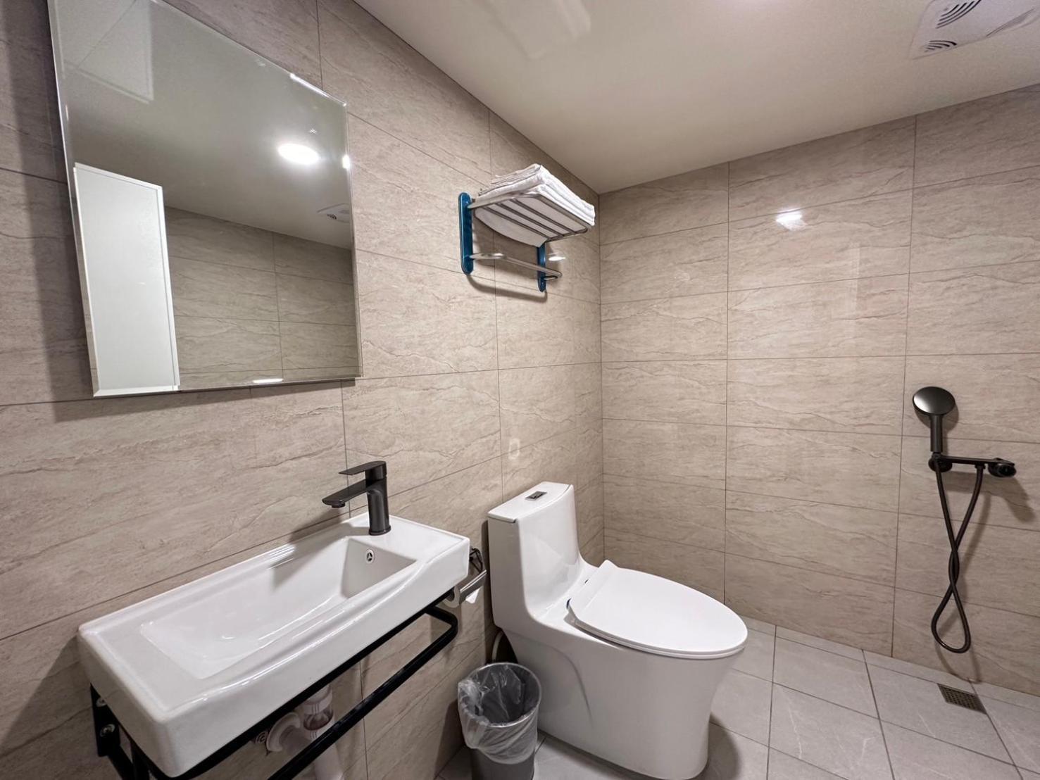 可青大飯店grand Ke-Cing Hotel Yilan Kültér fotó